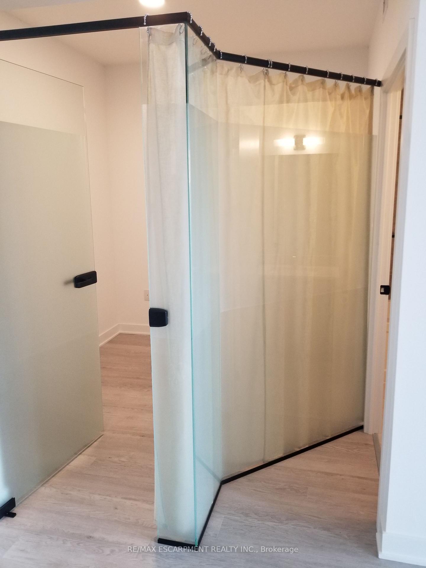 Photo 11 of Unit 1002, 2782 Barton Street, Hamilton, Riverdale — HOMEH