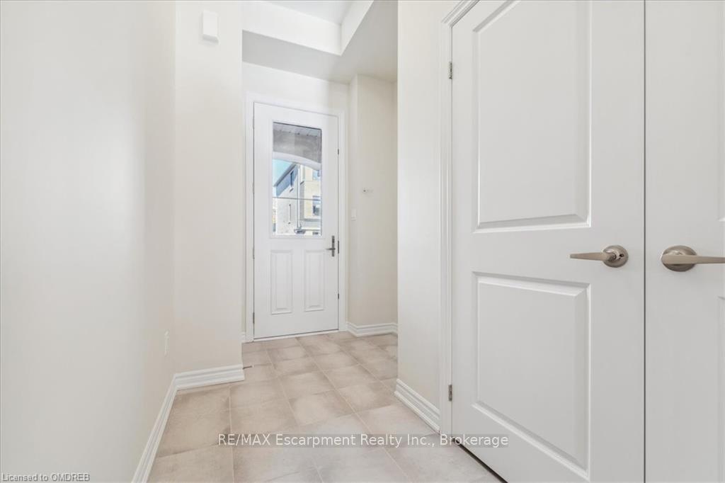 Photo 6 of 1390 National, Burlington, Tyandaga — HOMEH