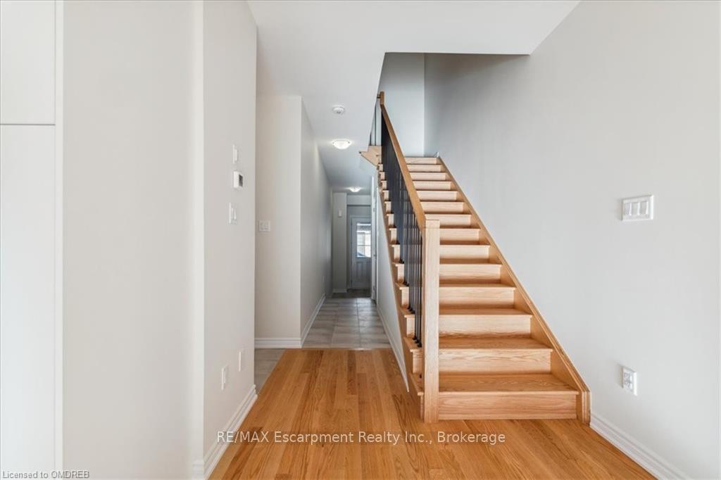 Photo 7 of 1390 National, Burlington, Tyandaga — HOMEH