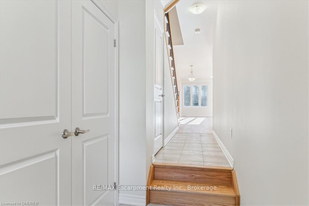 Photo 8 of 1390 National, Burlington, Tyandaga — HOMEH
