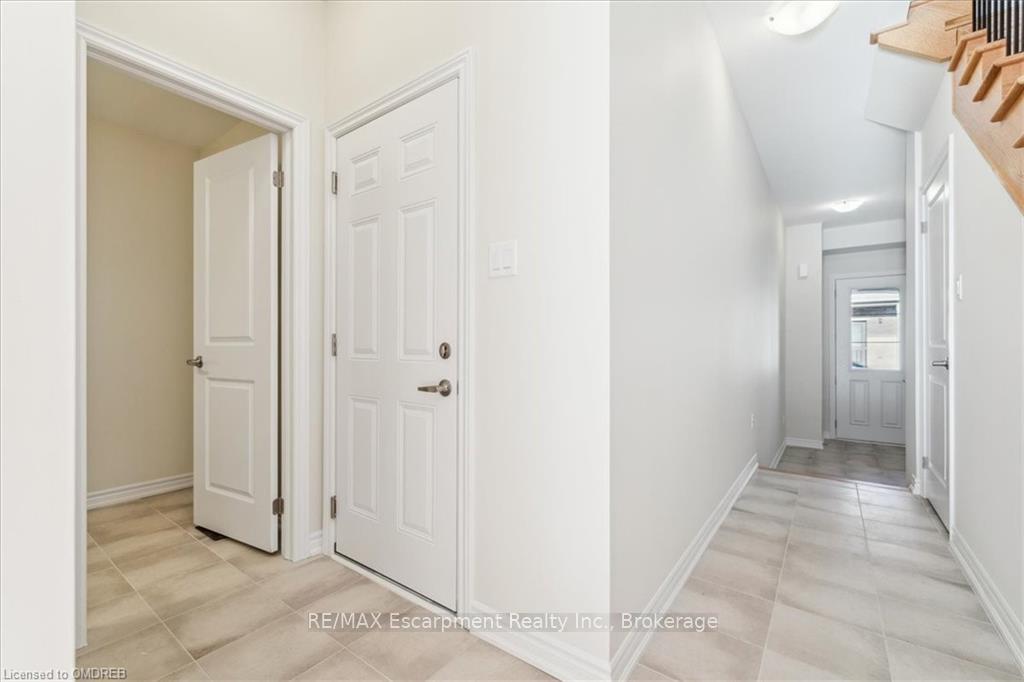 Photo 9 of 1390 National, Burlington, Tyandaga — HOMEH