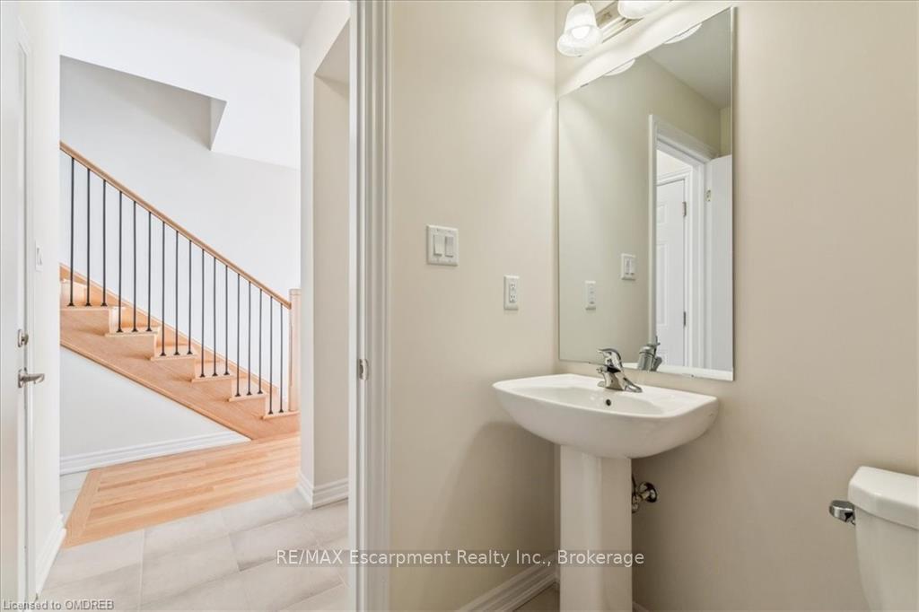 Photo 10 of 1390 National, Burlington, Tyandaga — HOMEH