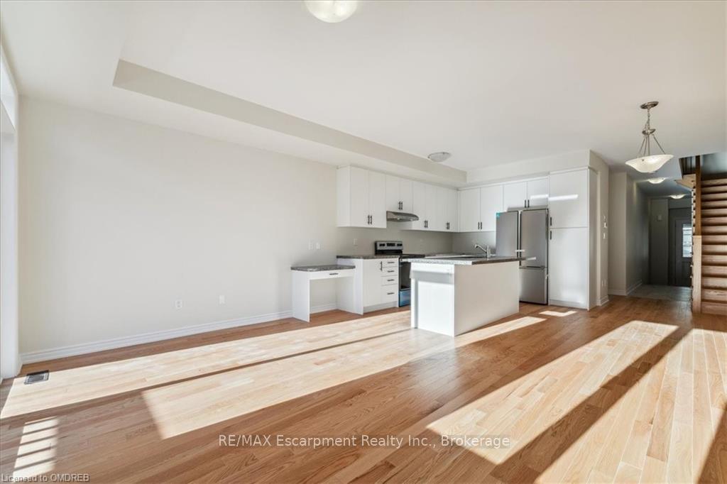 Photo 15 of 1390 National, Burlington, Tyandaga — HOMEH