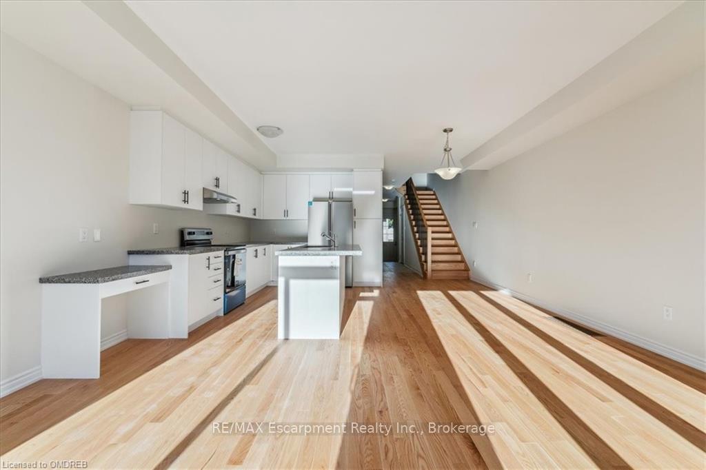 Photo 16 of 1390 National, Burlington, Tyandaga — HOMEH