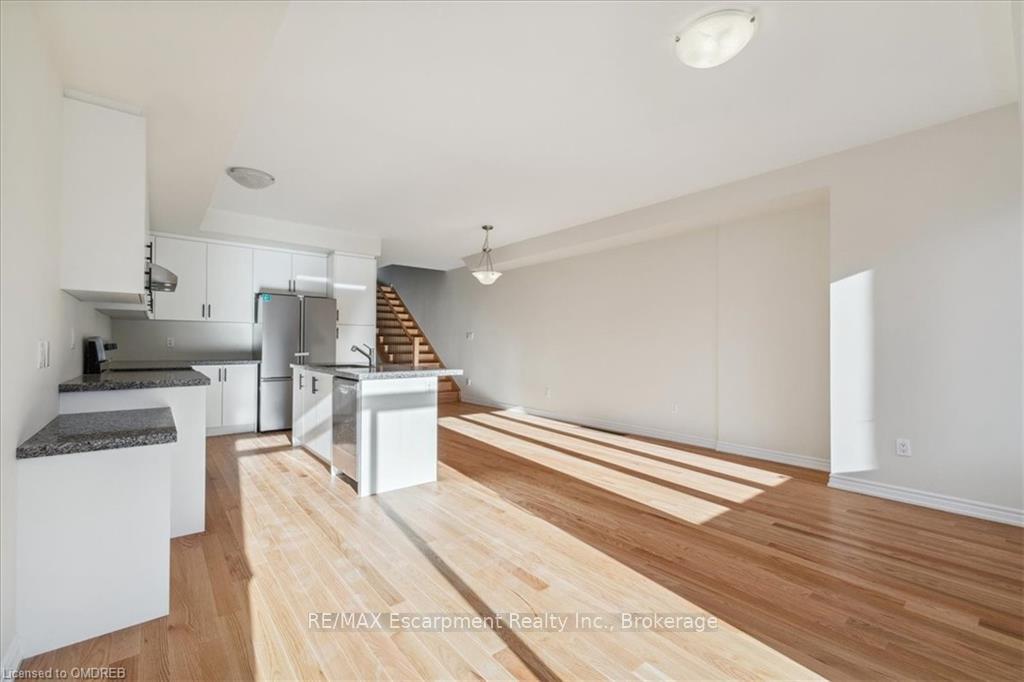 Photo 17 of 1390 National, Burlington, Tyandaga — HOMEH