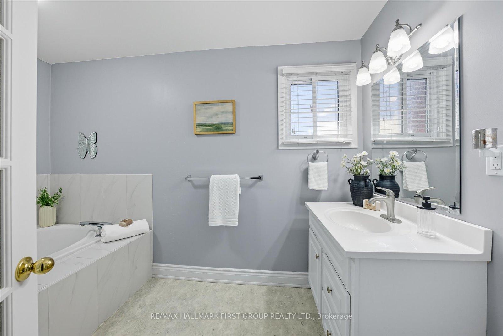 Photo 17 of 7 Spry Avenue, Clarington, Bowmanville — HOMEH