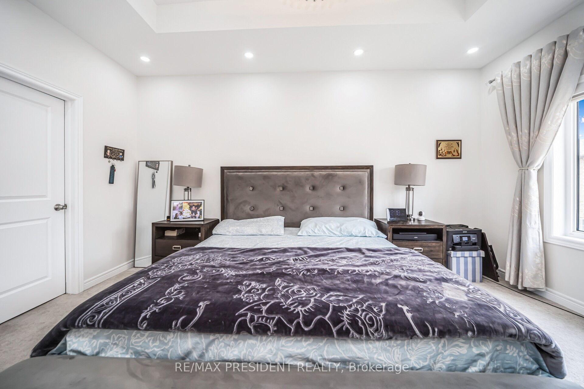 Photo 24 of 25 Adventura Road, Brampton, Northwest Brampton — HOMEH