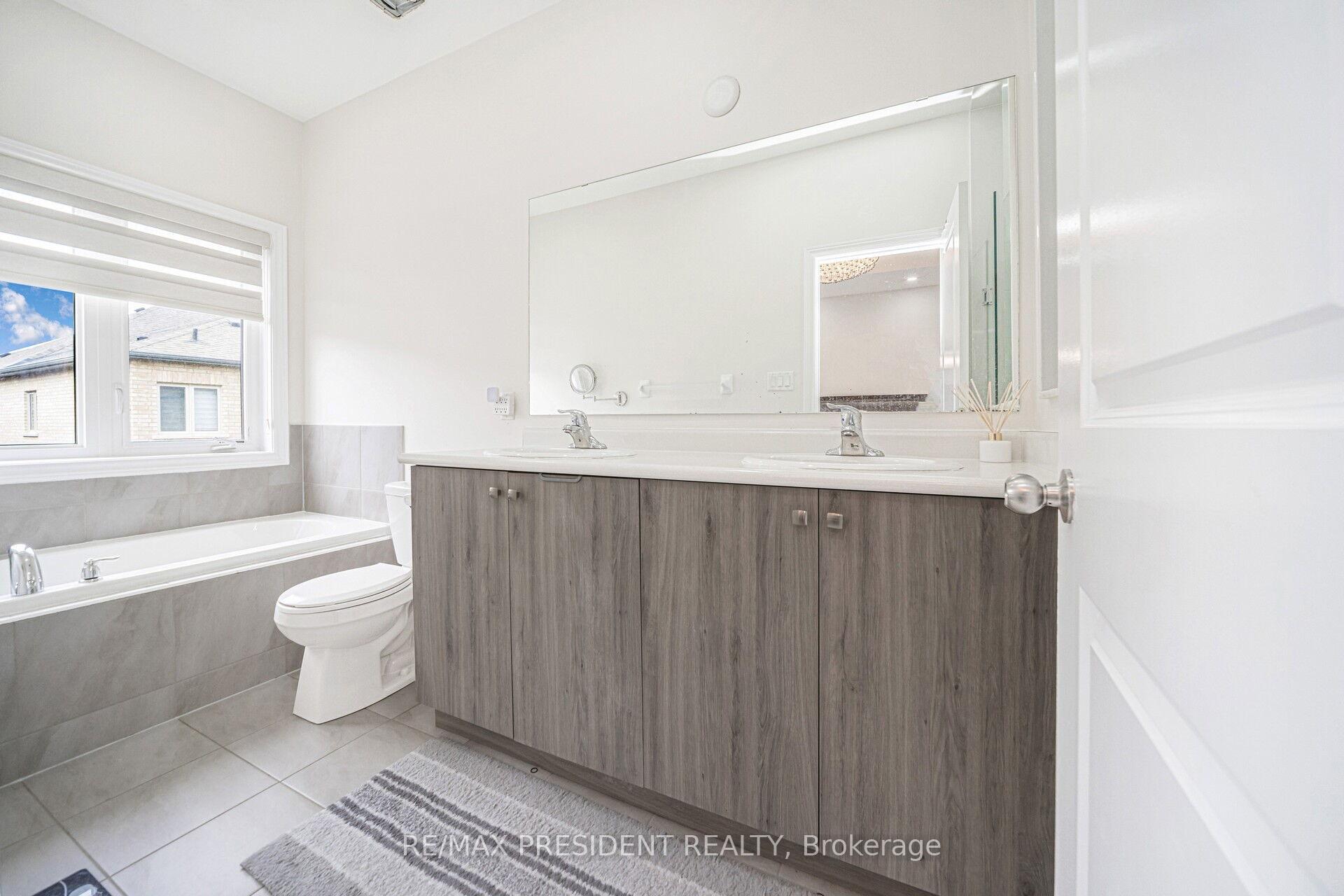 Photo 28 of 25 Adventura Road, Brampton, Northwest Brampton — HOMEH