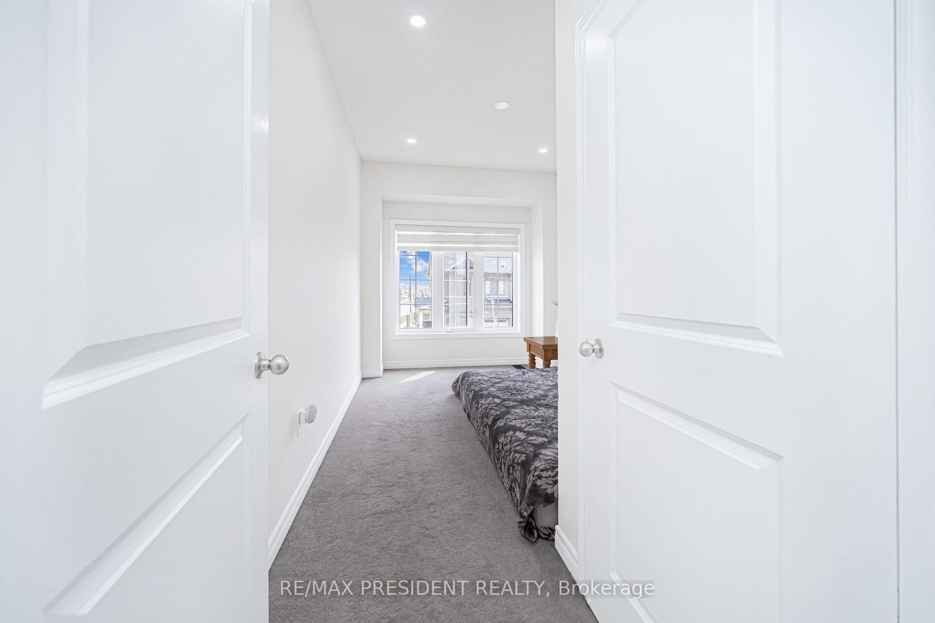 Photo 33 of 25 Adventura Road, Brampton, Northwest Brampton — HOMEH