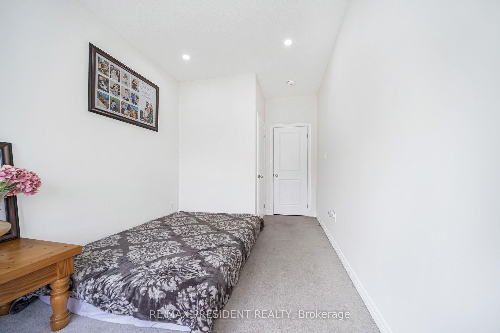 Photo 34 of 25 Adventura Road, Brampton, Northwest Brampton — HOMEH