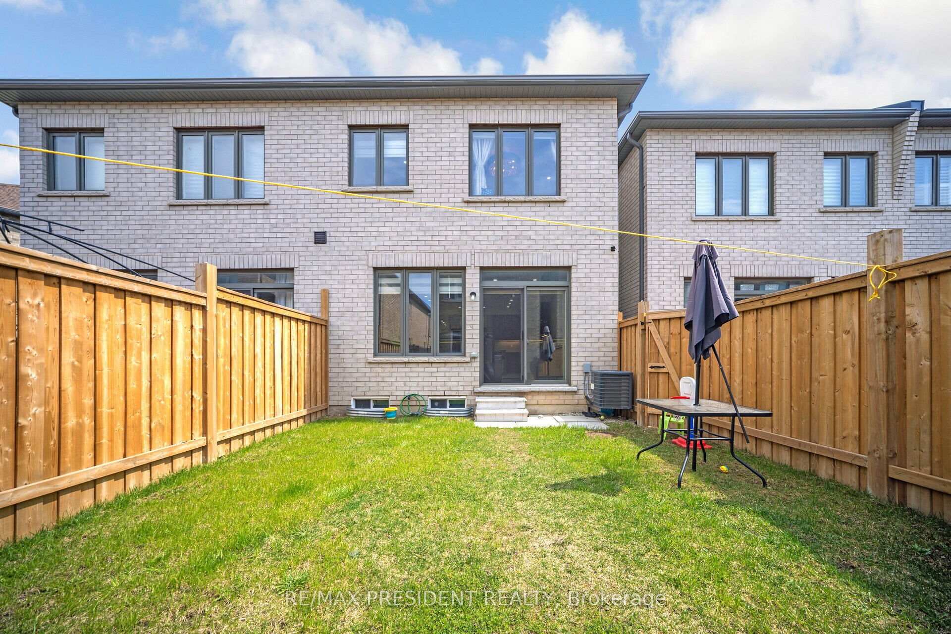 Photo 42 of 25 Adventura Road, Brampton, Northwest Brampton — HOMEH