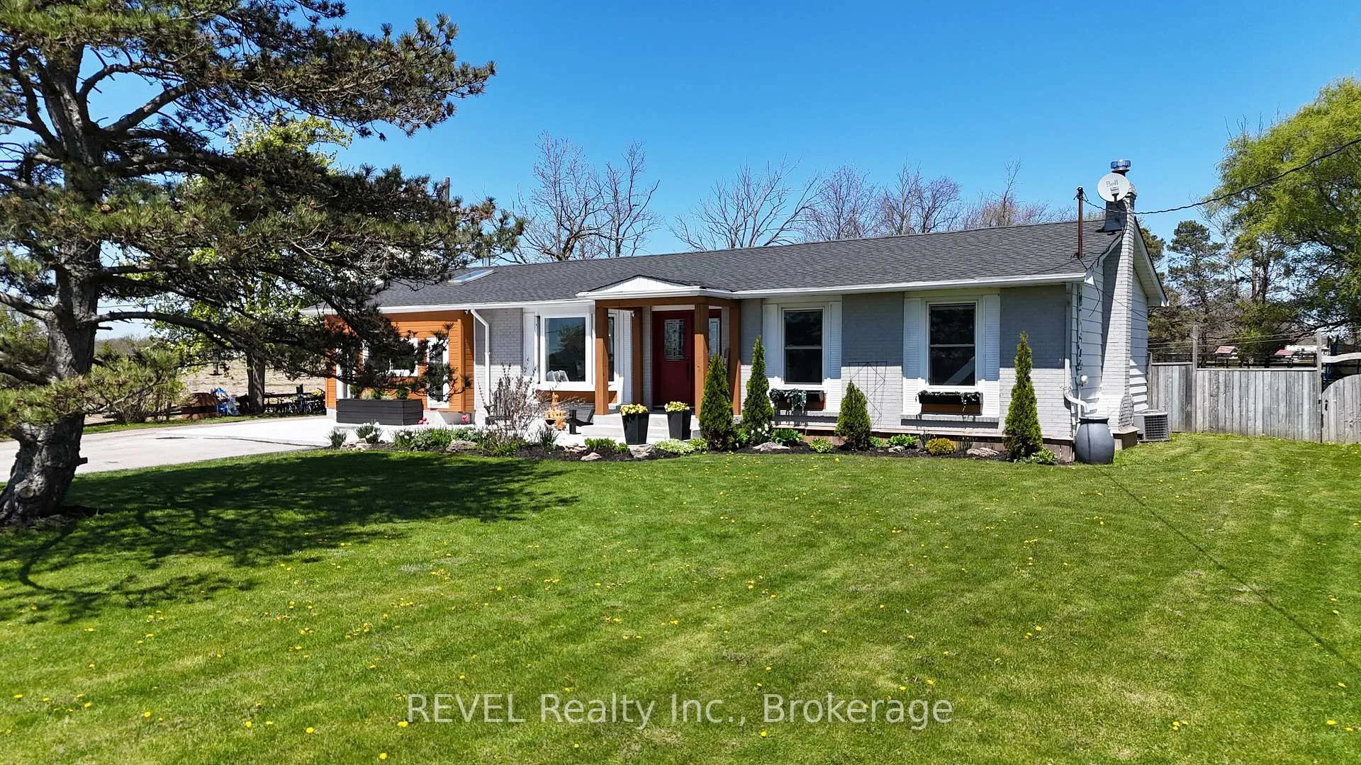 Photo 19 of 350 Kemp Road W, Grimsby, Grimsby Escarpment — HOMEH
