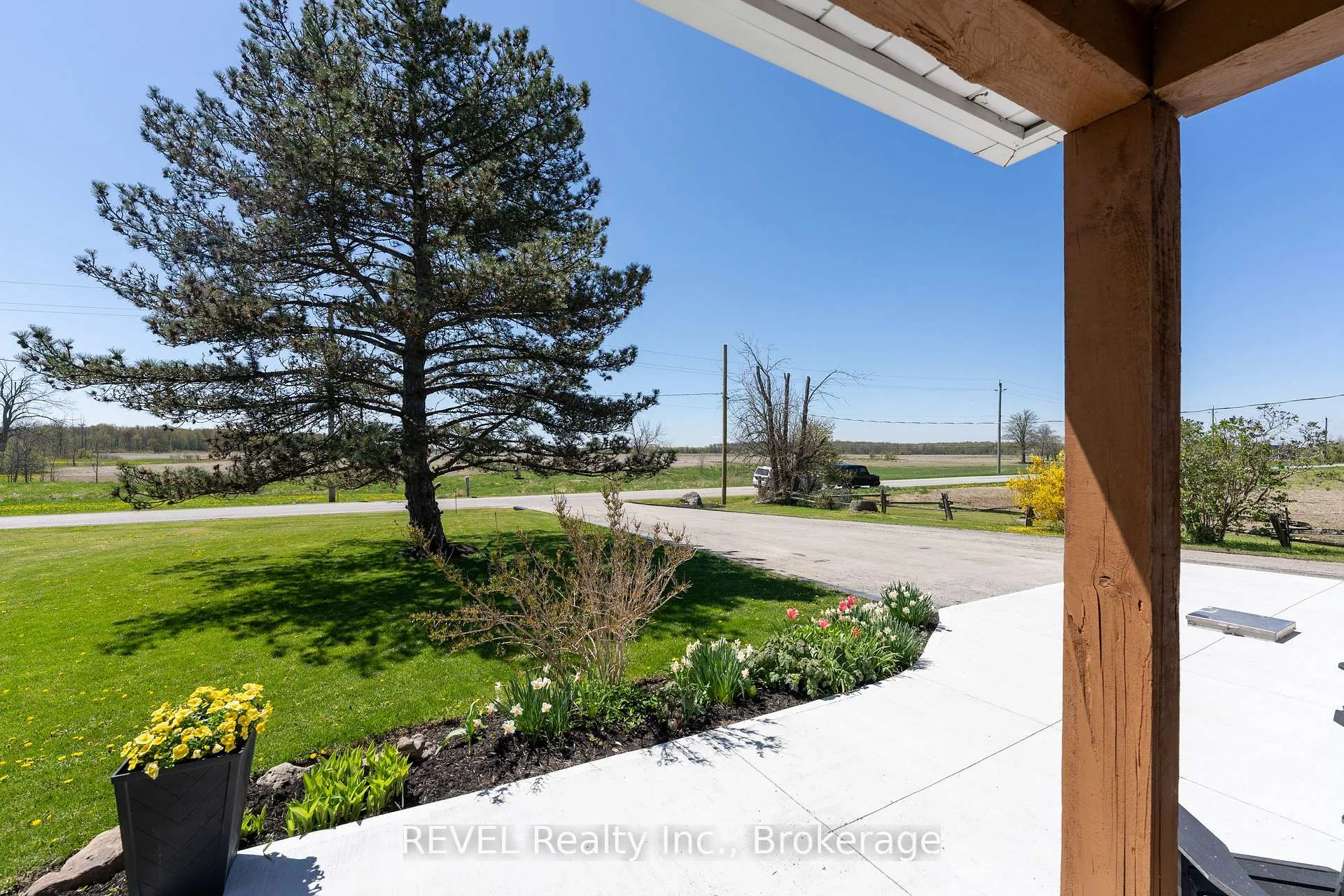 Photo 25 of 350 Kemp Road W, Grimsby, Grimsby Escarpment — HOMEH