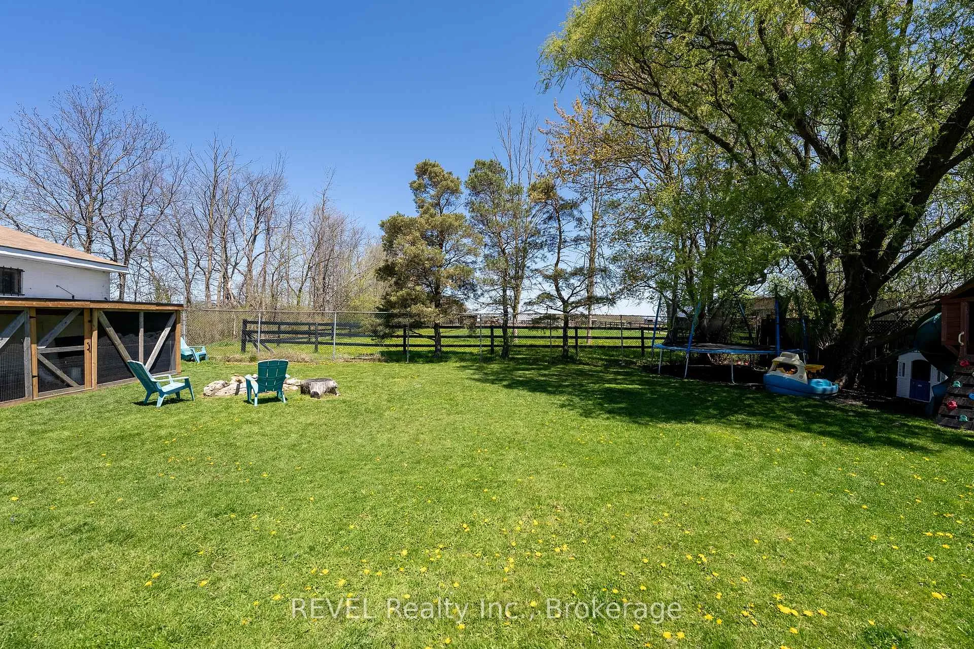 Photo 120 of 350 Kemp Road W, Grimsby, Grimsby Escarpment — HOMEH