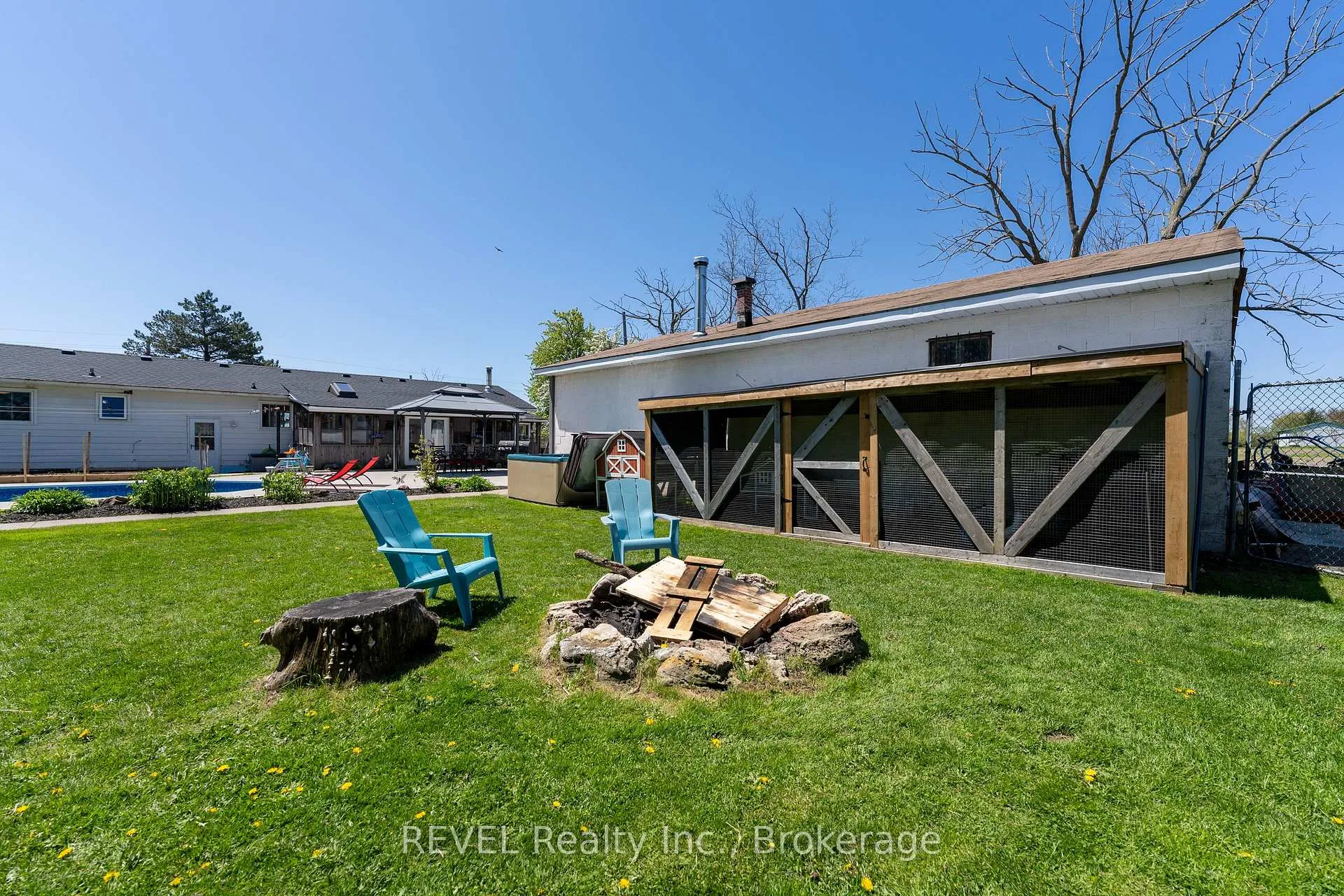 Photo 121 of 350 Kemp Road W, Grimsby, Grimsby Escarpment — HOMEH