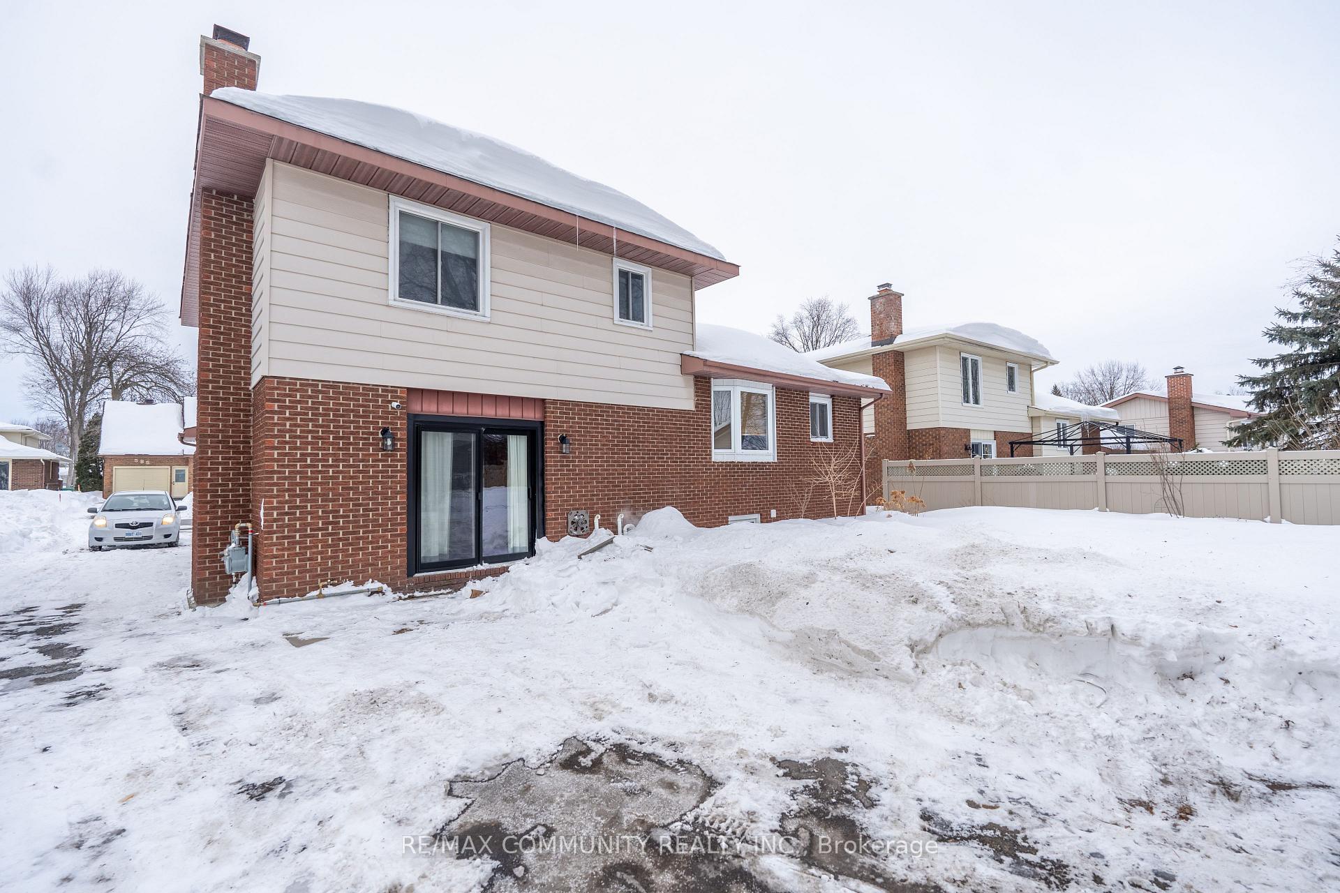 Photo 5 of 586 Lynwood Drive, Cornwall — HOMEH