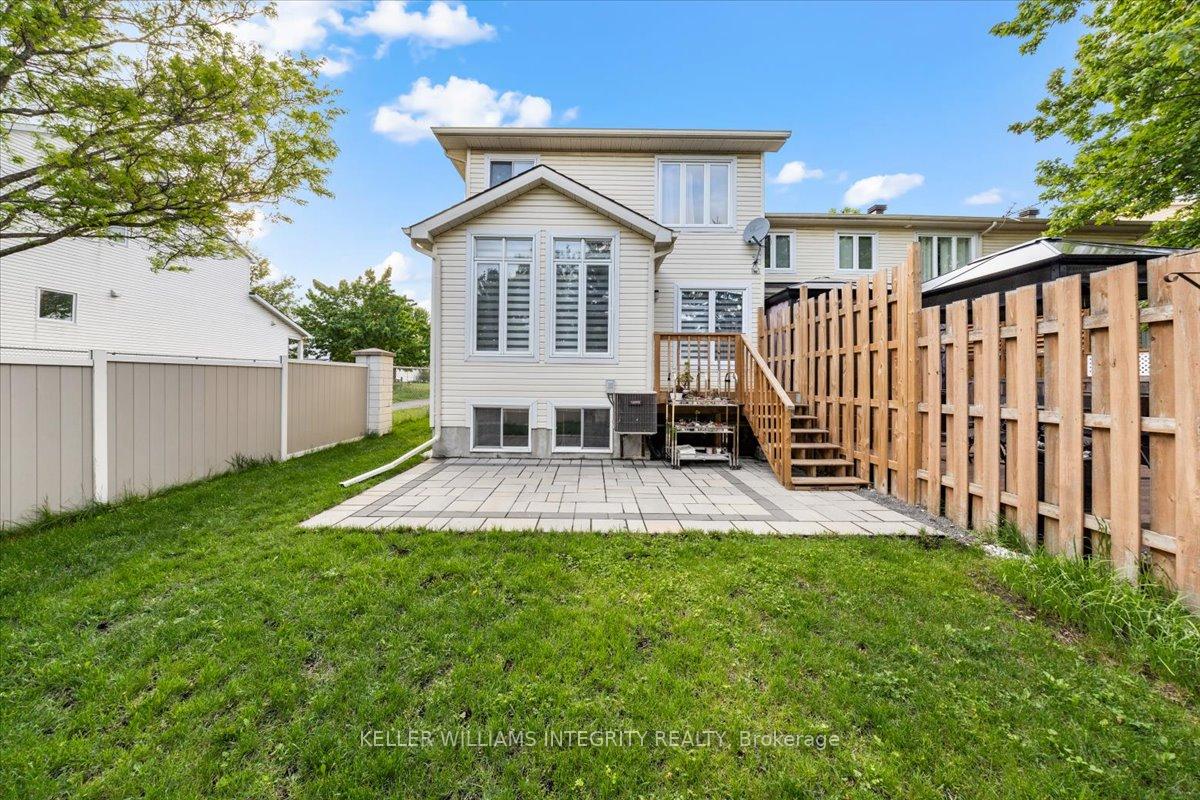 Photo 37 of 82 Redpath Drive, Ottawa, Barrhaven East — HOMEH