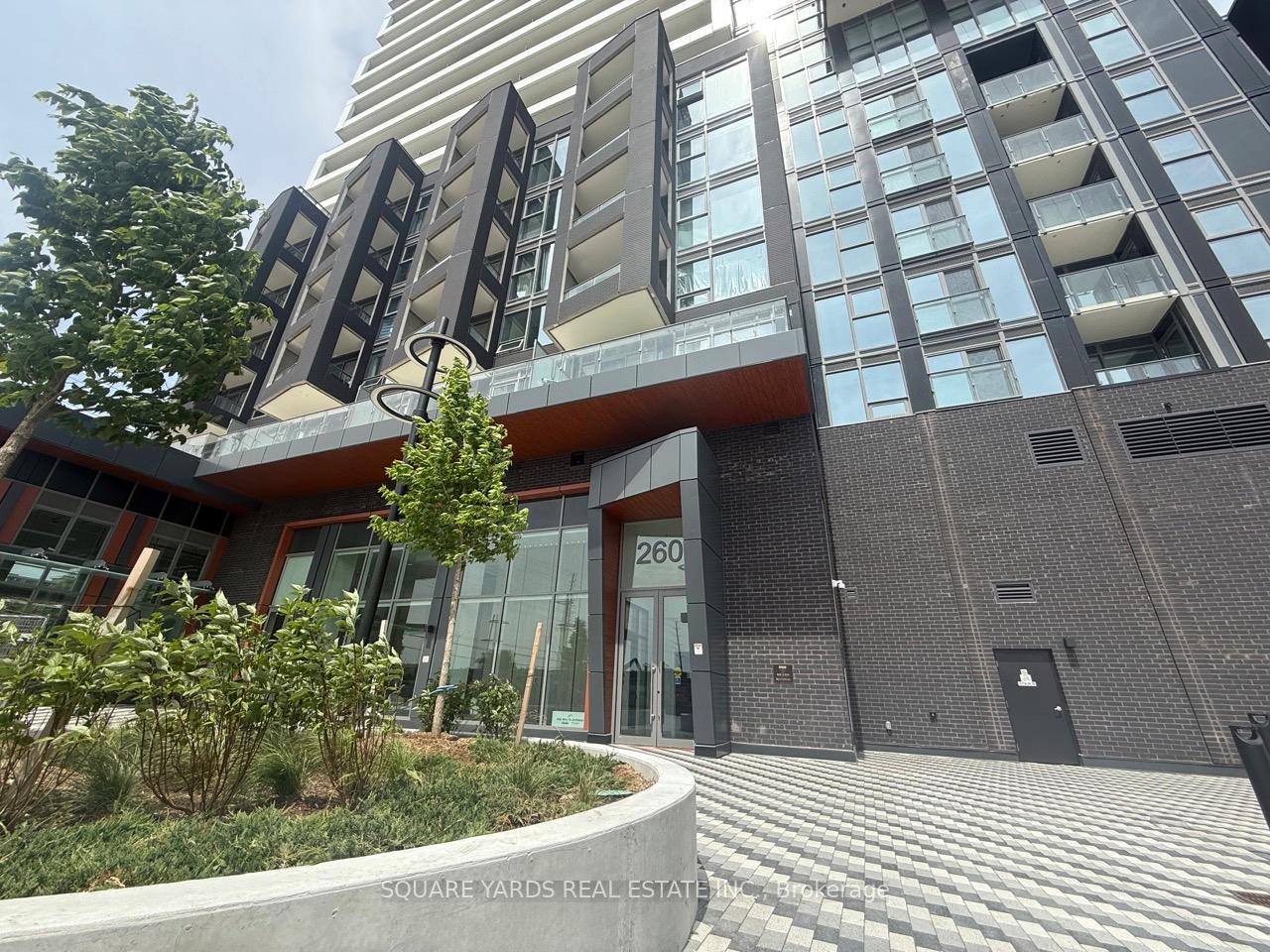 Front of Unit 905, 260 Malta Avenue