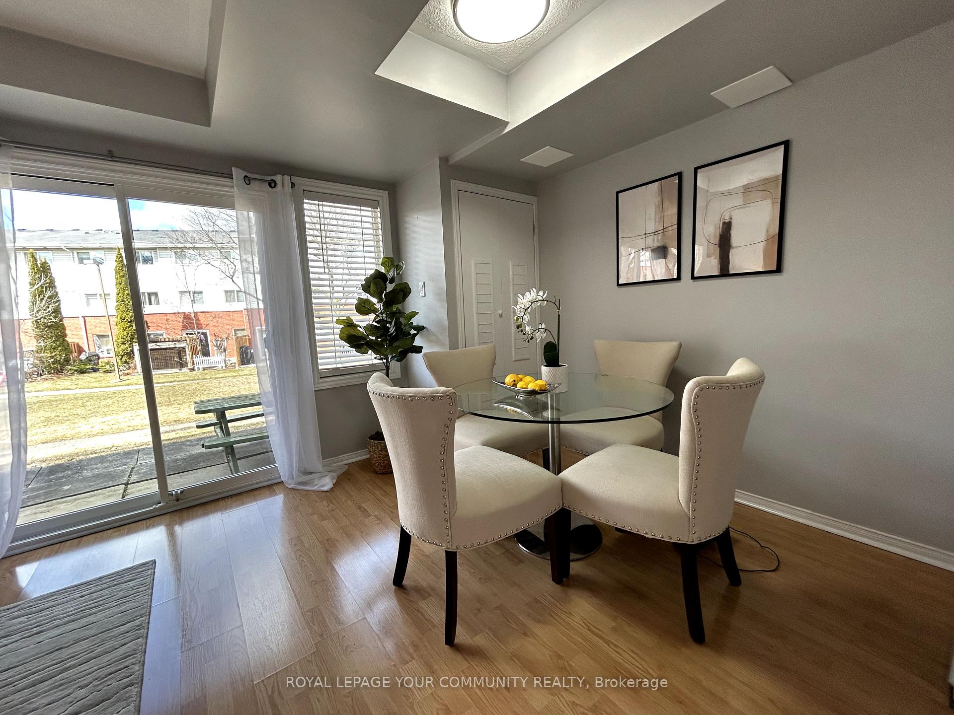 Photo 12 of Unit 37, 39 Wylie Circle, Halton Hills, Georgetown — HOMEH