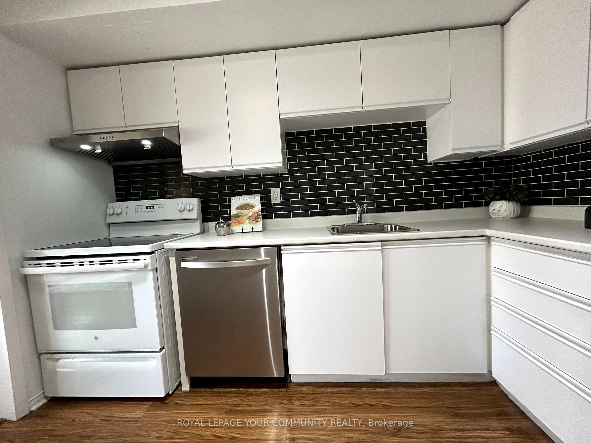 Photo 4 of Unit 37, 39 Wylie Circle, Halton Hills, Georgetown — HOMEH