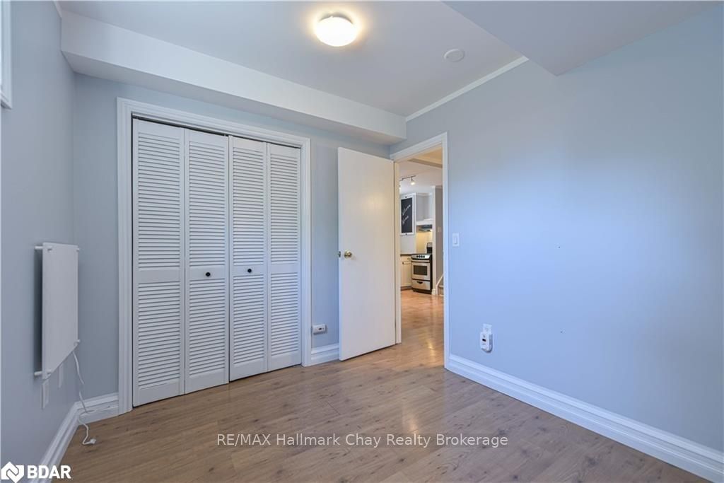Photo 6 of Unit B, 65 Springdale Drive, Barrie, Cundles East — HOMEH