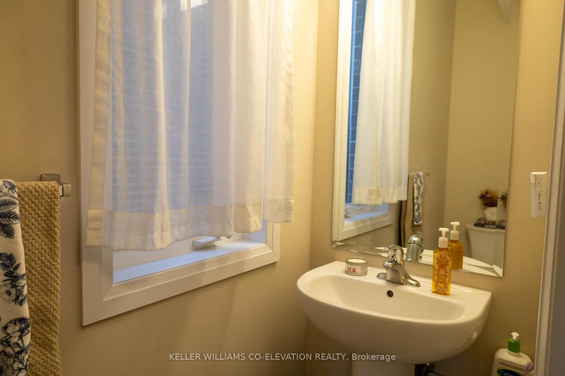 Photo 5 of Unit #35, 270 Melvin Avenue, Hamilton, McQuesten — HOMEH