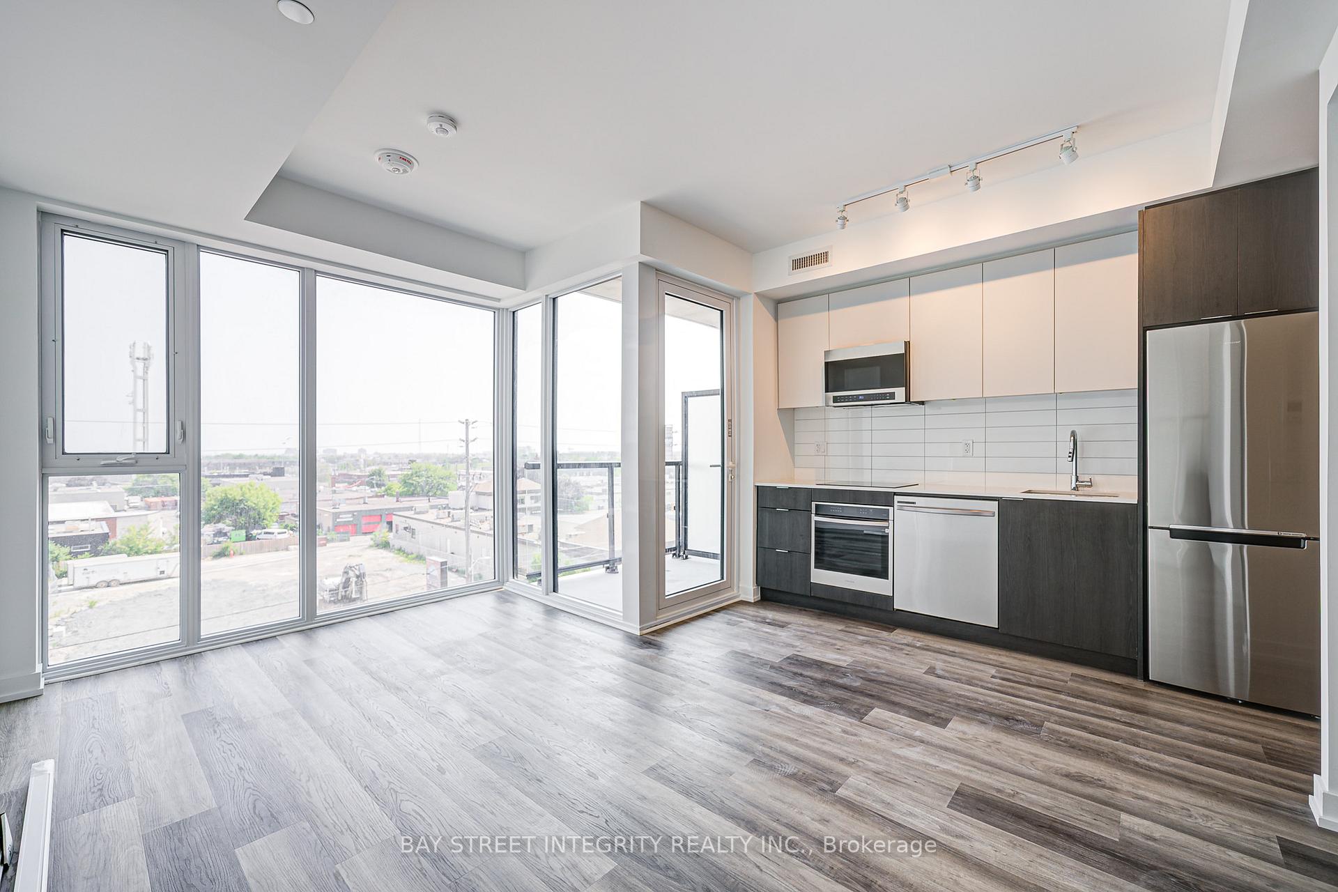 Front of Unit 505, 6 Chartwell Road