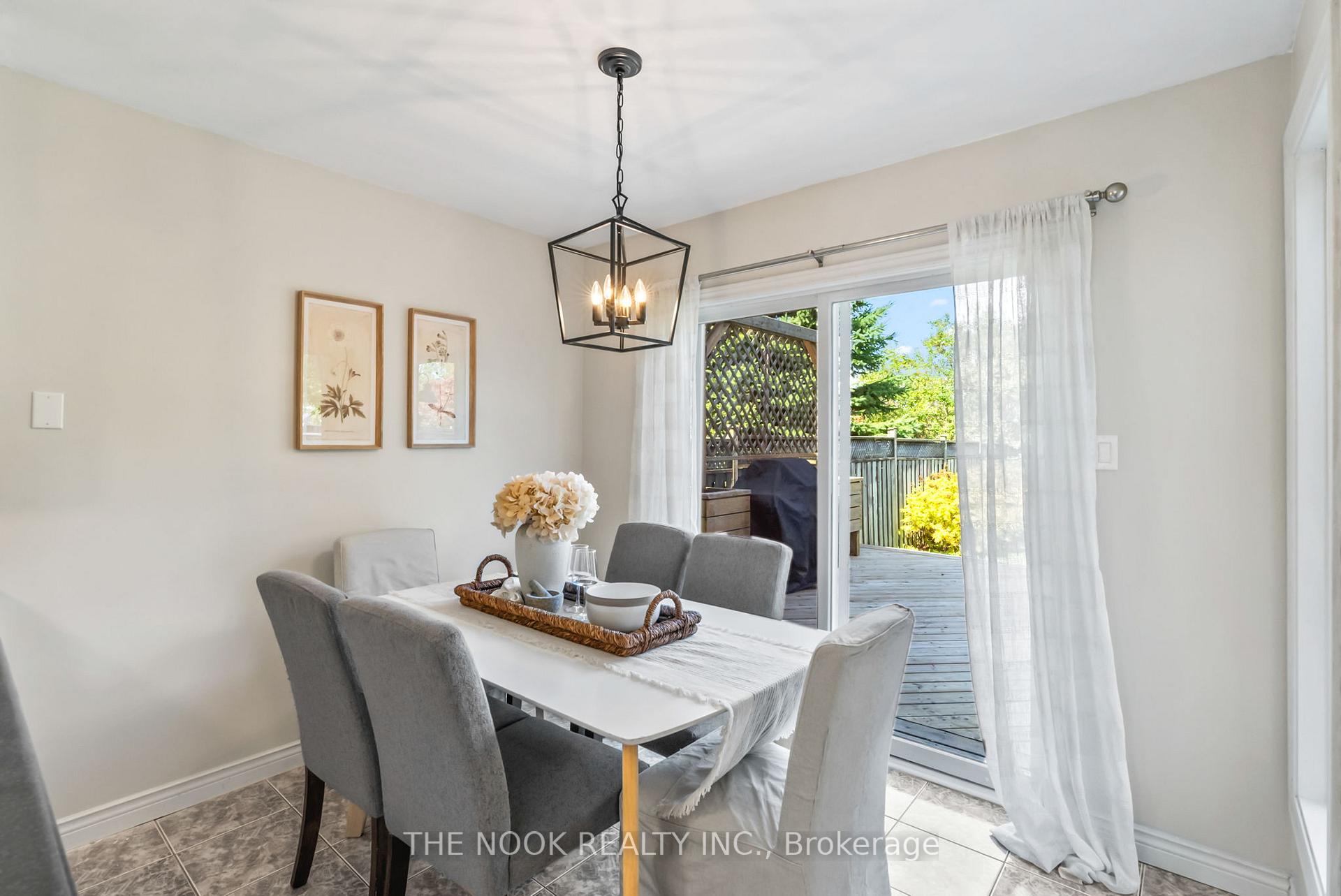 Photo 11 of 4 Hearthstone Crescent, Clarington, Courtice — HOMEH