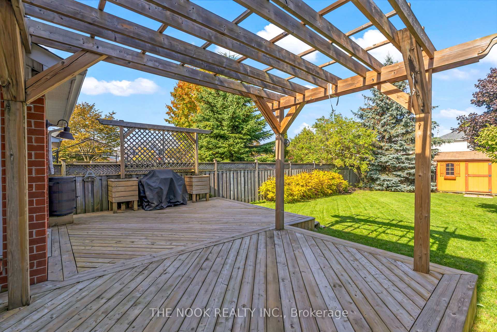 Photo 43 of 4 Hearthstone Crescent, Clarington, Courtice — HOMEH