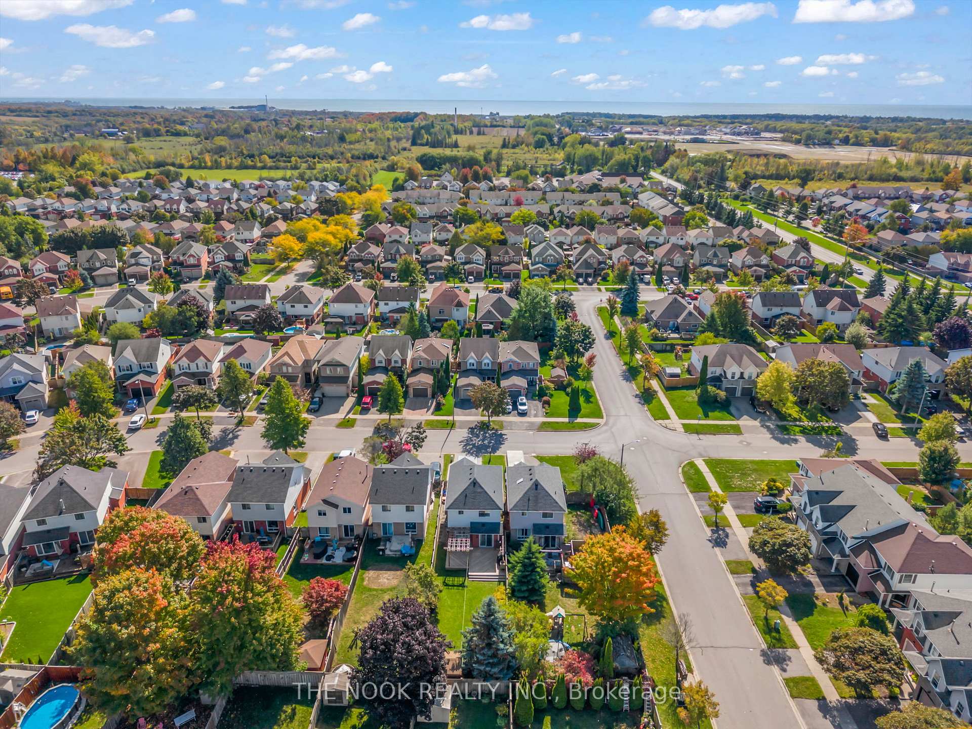 Photo 49 of 4 Hearthstone Crescent, Clarington, Courtice — HOMEH