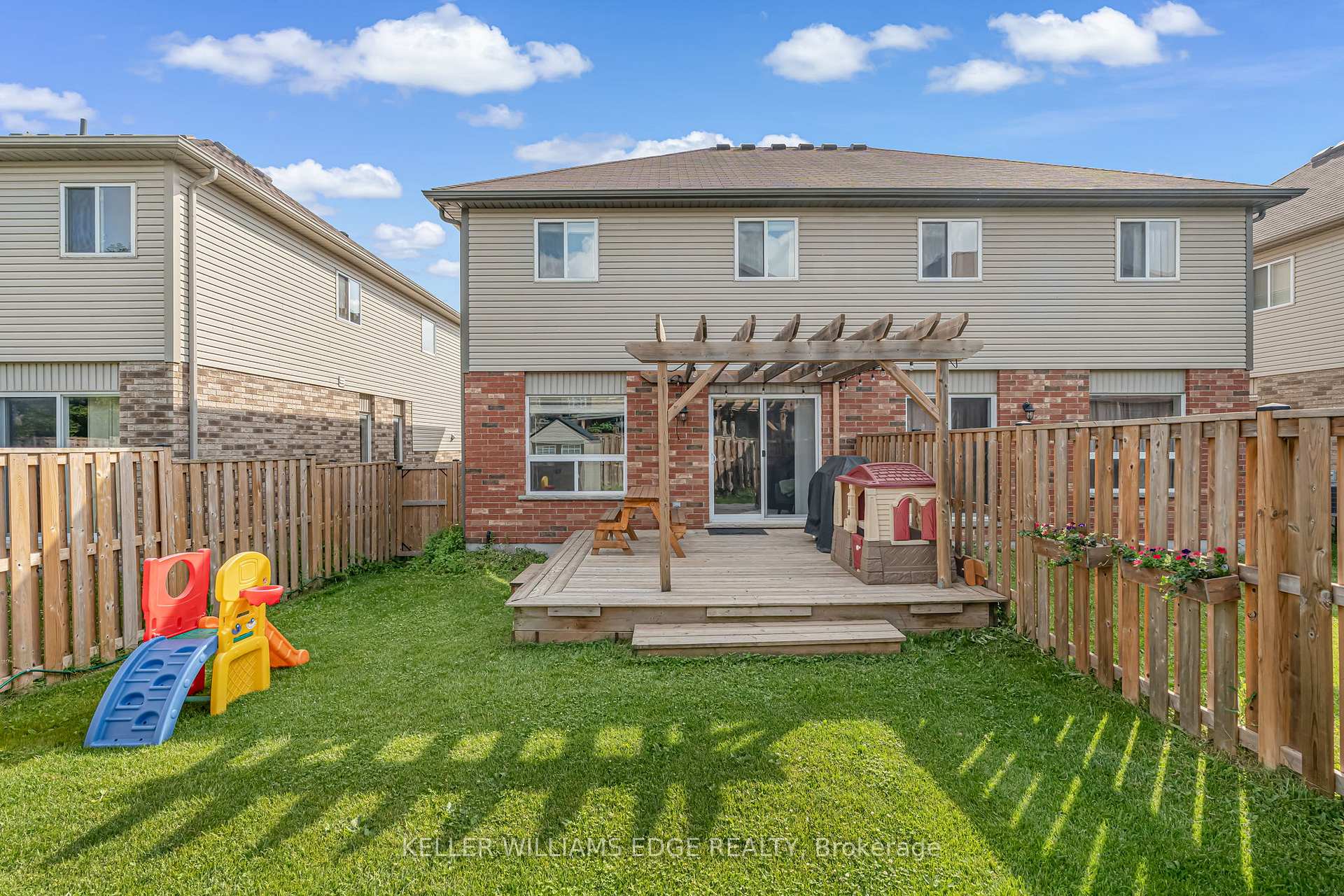 Photo 30 of 19 Oakes Crescent, Guelph, Grange Road — HOMEH