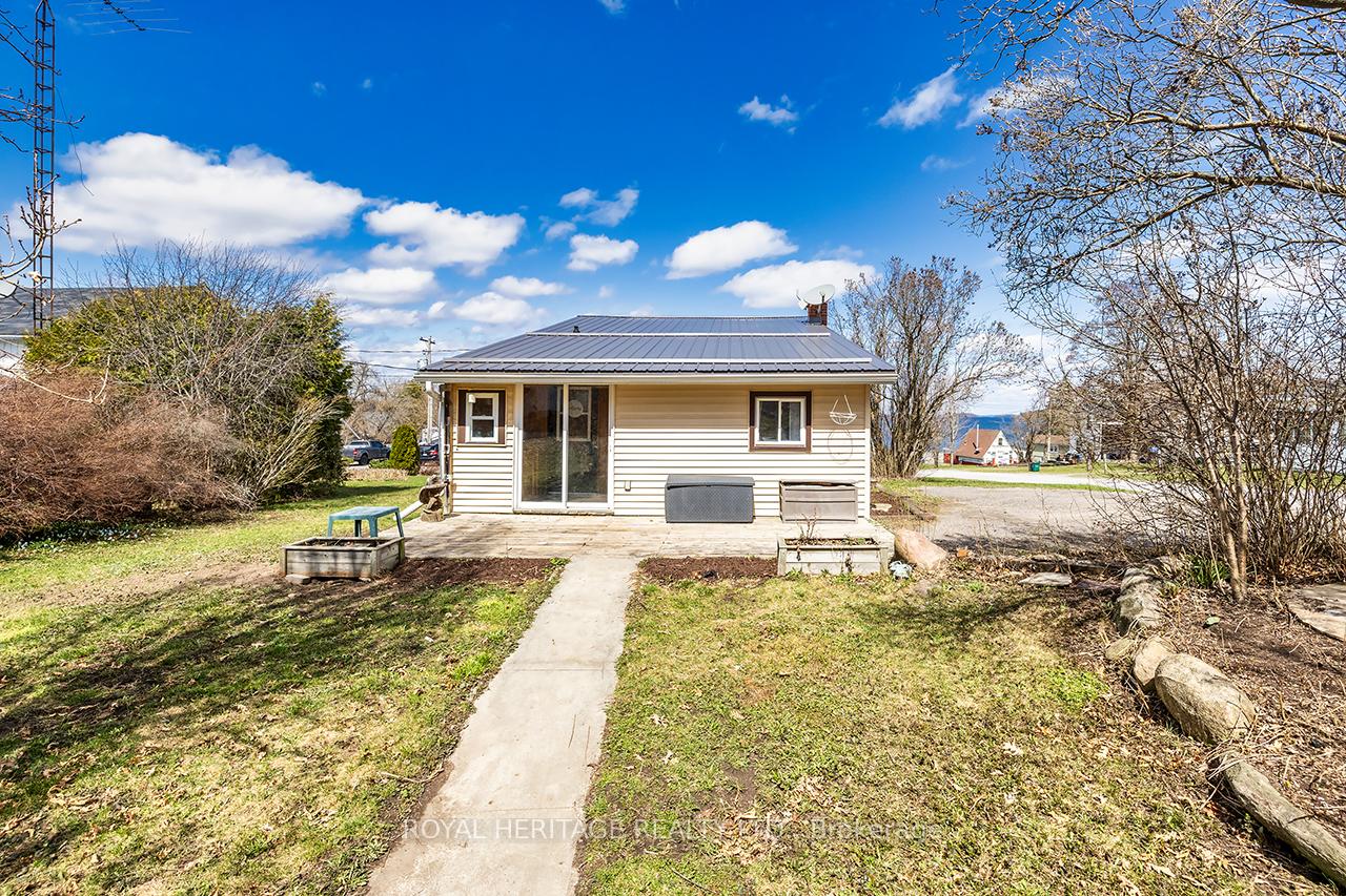 Front of 5052 Boulton Street