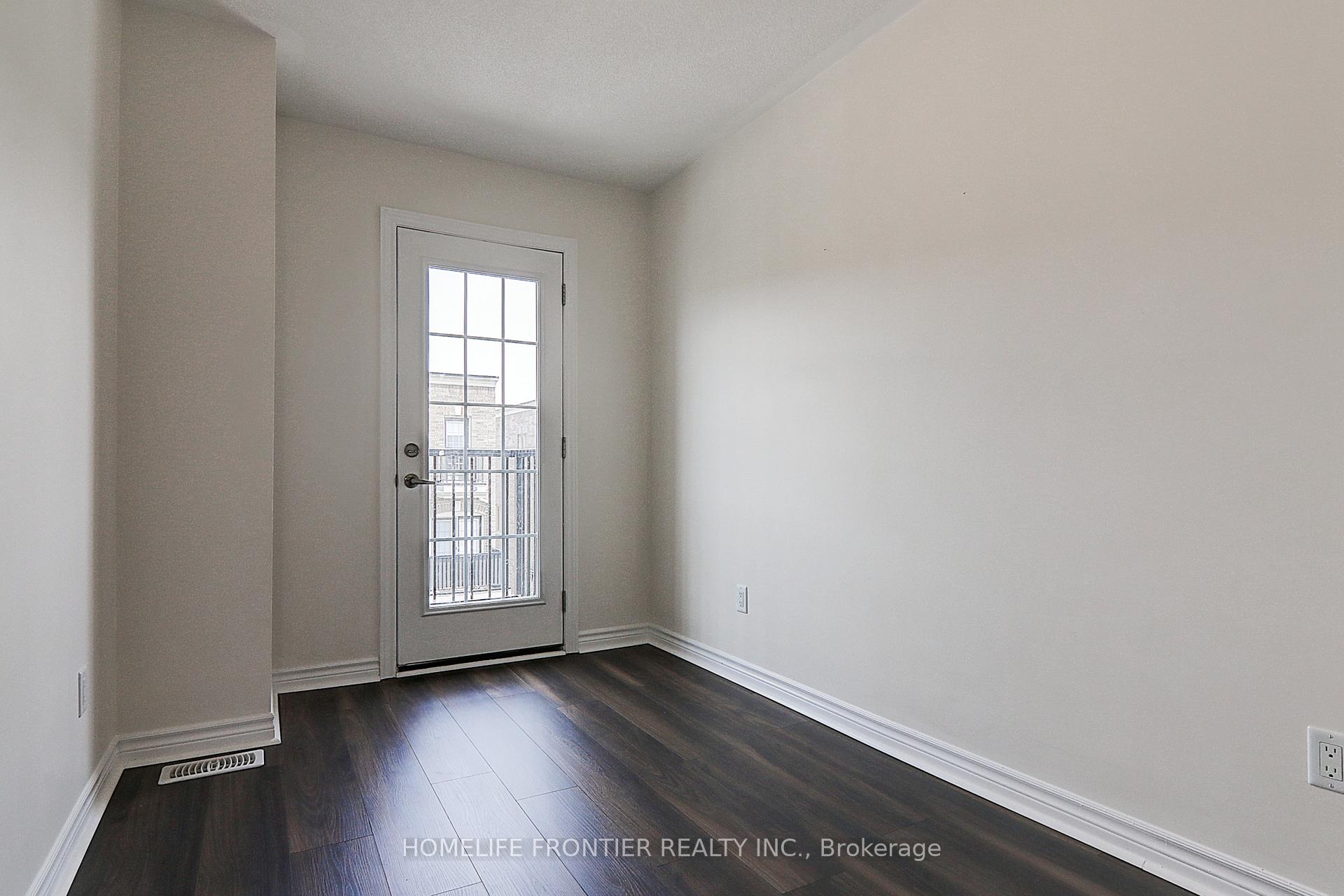 Photo 7 of 53 Ferris Square, Clarington, Courtice — HOMEH