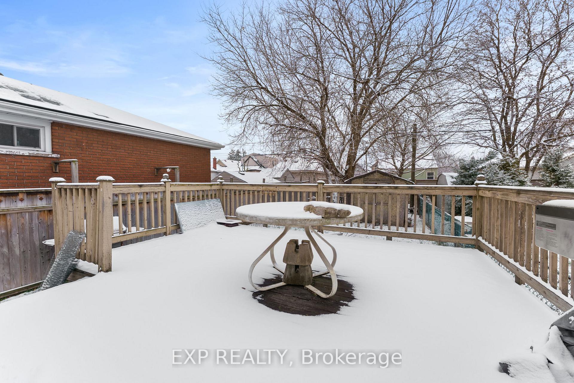 Photo 11 of 379 Strathearne Avenue W, Hamilton, Homeside — HOMEH