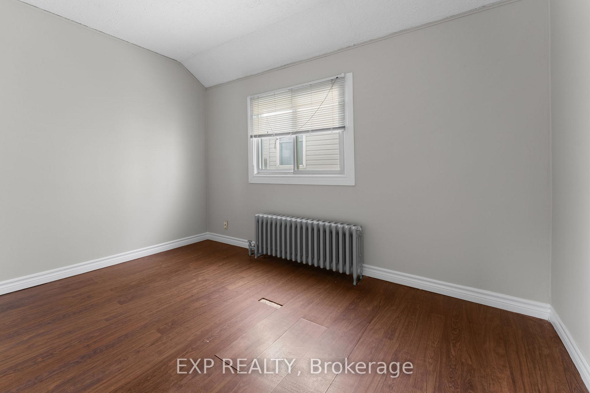 Photo 21 of 379 Strathearne Avenue W, Hamilton, Homeside — HOMEH