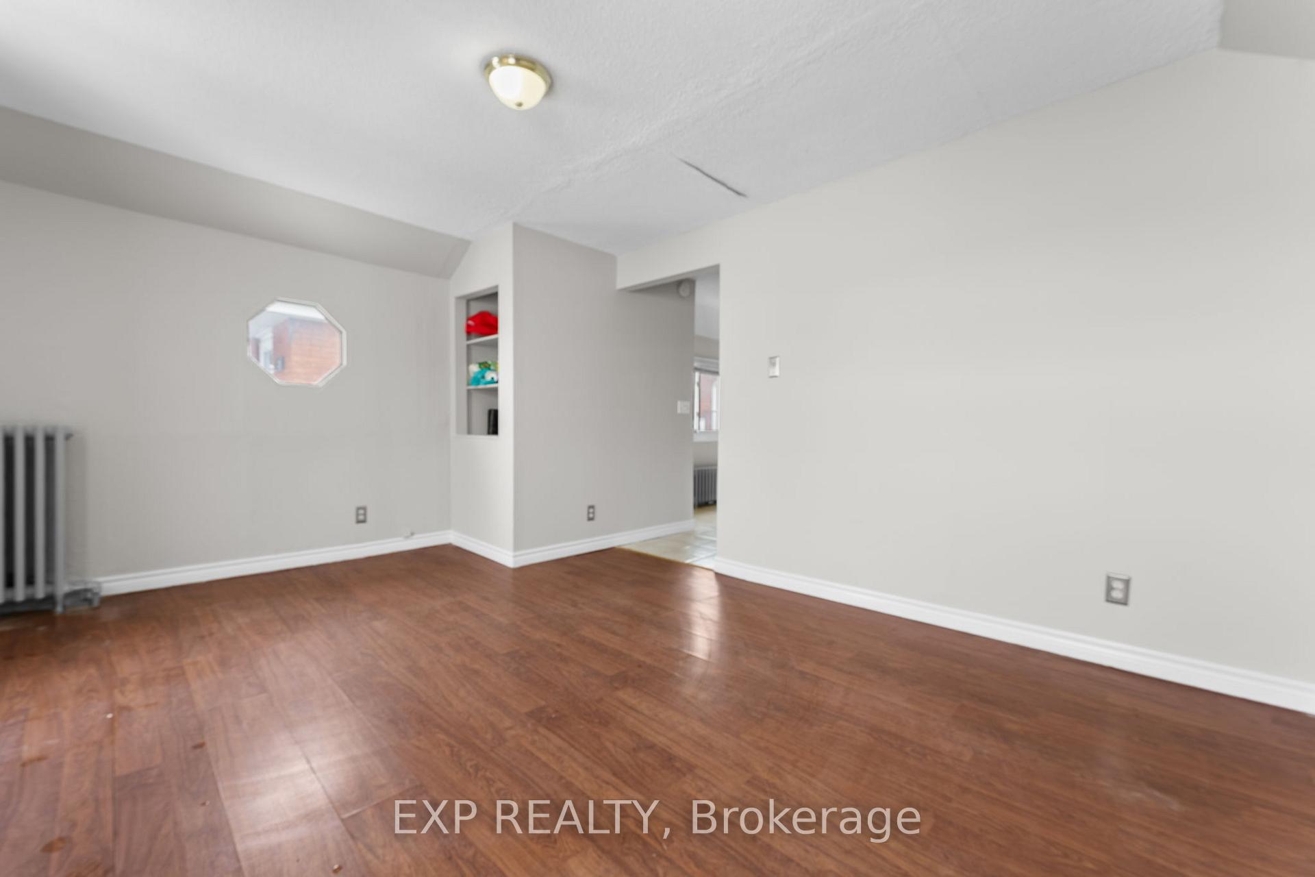 Photo 22 of 379 Strathearne Avenue W, Hamilton, Homeside — HOMEH