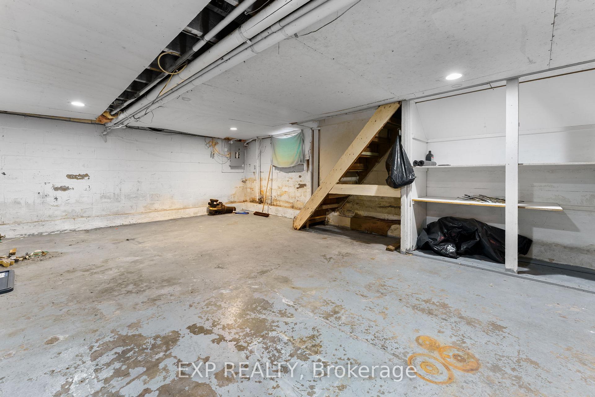Photo 29 of 379 Strathearne Avenue W, Hamilton, Homeside — HOMEH