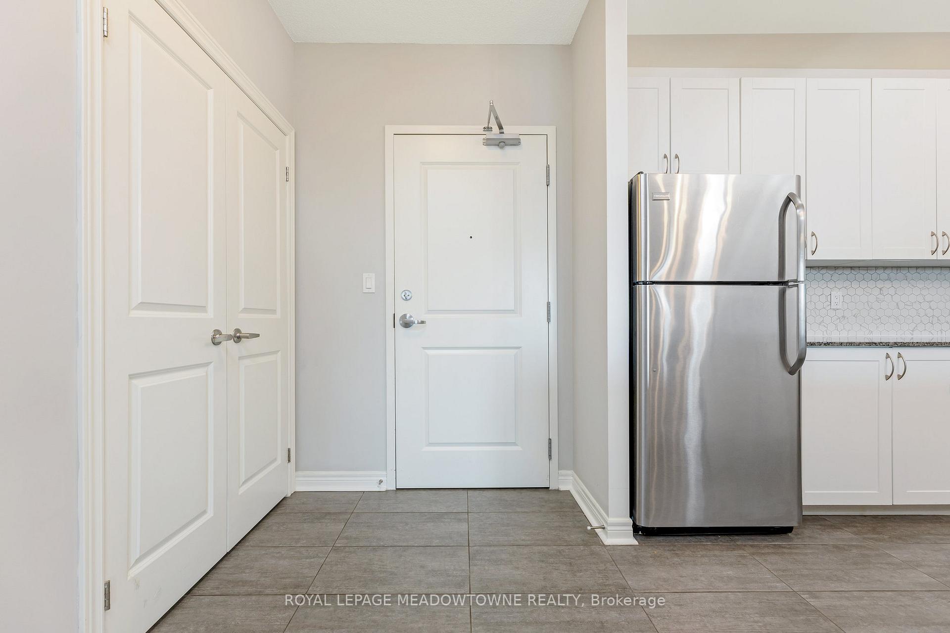 Photo 2 of Unit 310, 33 Whitmer Street, Milton, Scott — HOMEH