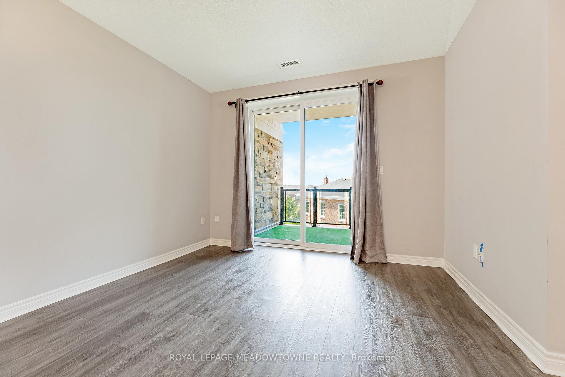Photo 14 of Unit 310, 33 Whitmer Street, Milton, Scott — HOMEH