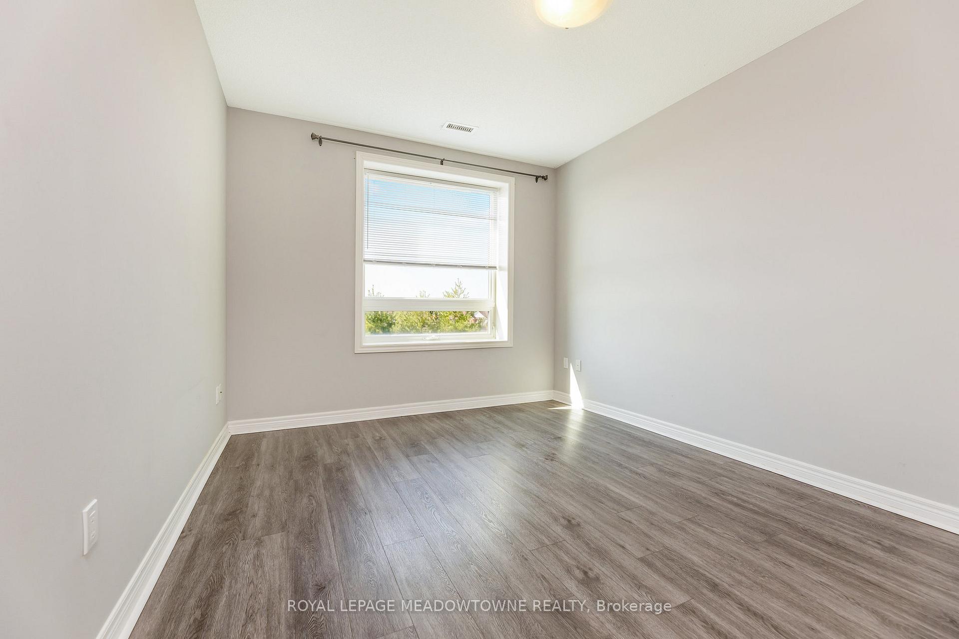Photo 19 of Unit 310, 33 Whitmer Street, Milton, Scott — HOMEH