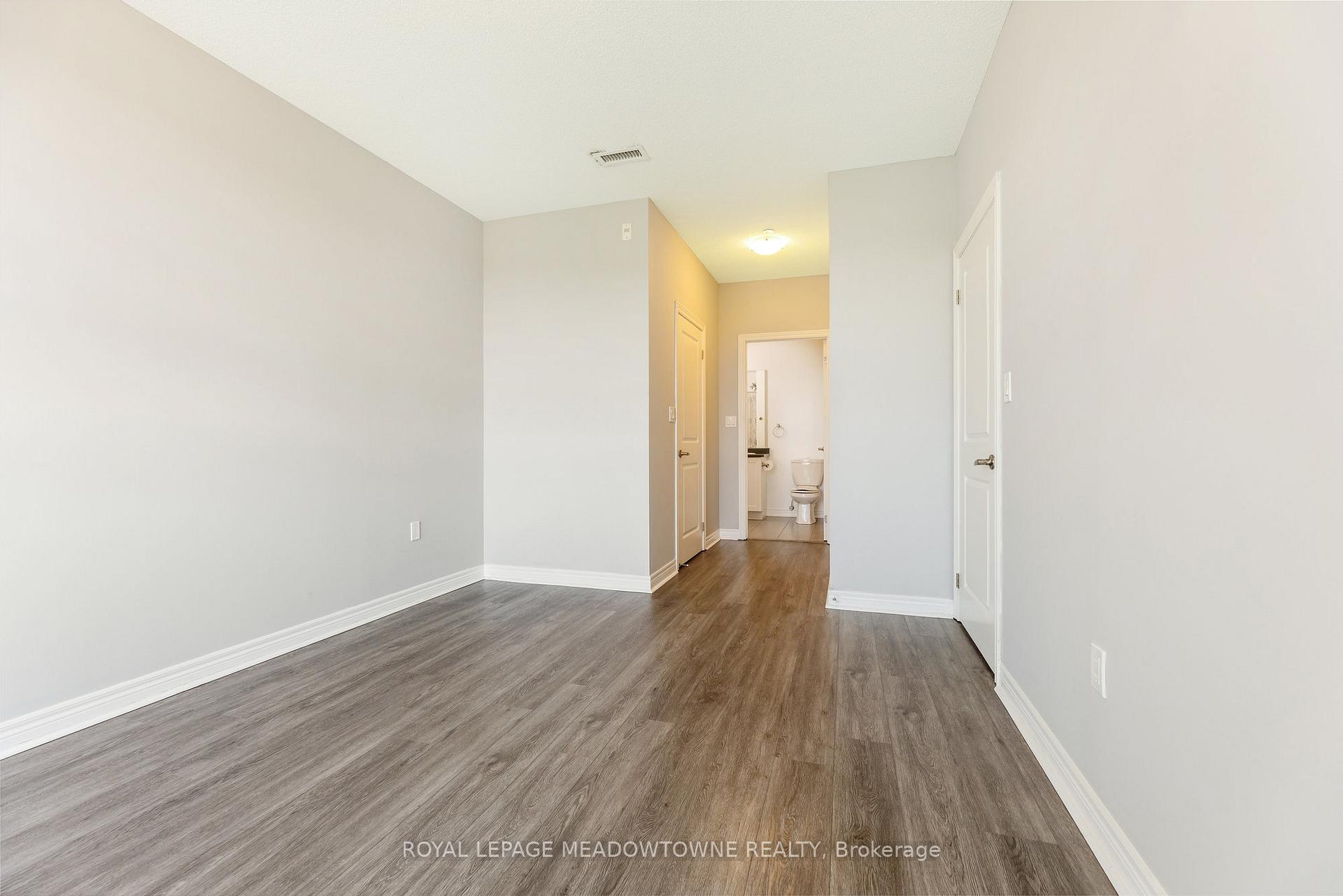 Photo 26 of Unit 310, 33 Whitmer Street, Milton, Scott — HOMEH