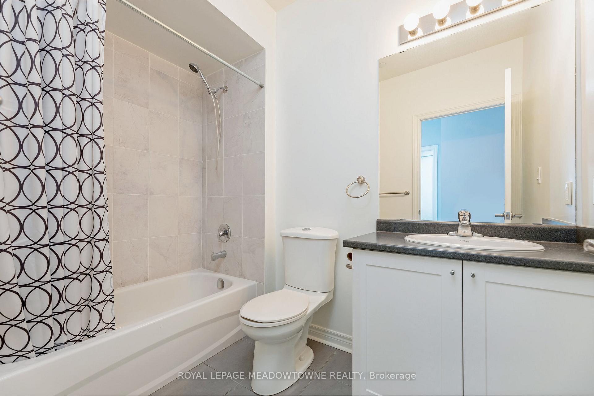 Photo 32 of Unit 310, 33 Whitmer Street, Milton, Scott — HOMEH
