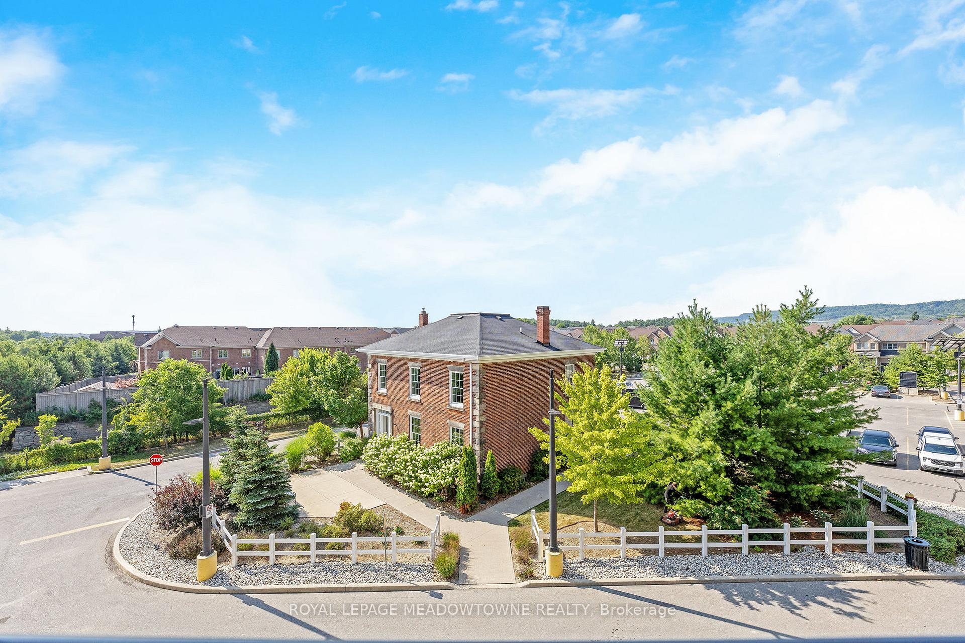 Photo 39 of Unit 310, 33 Whitmer Street, Milton, Scott — HOMEH