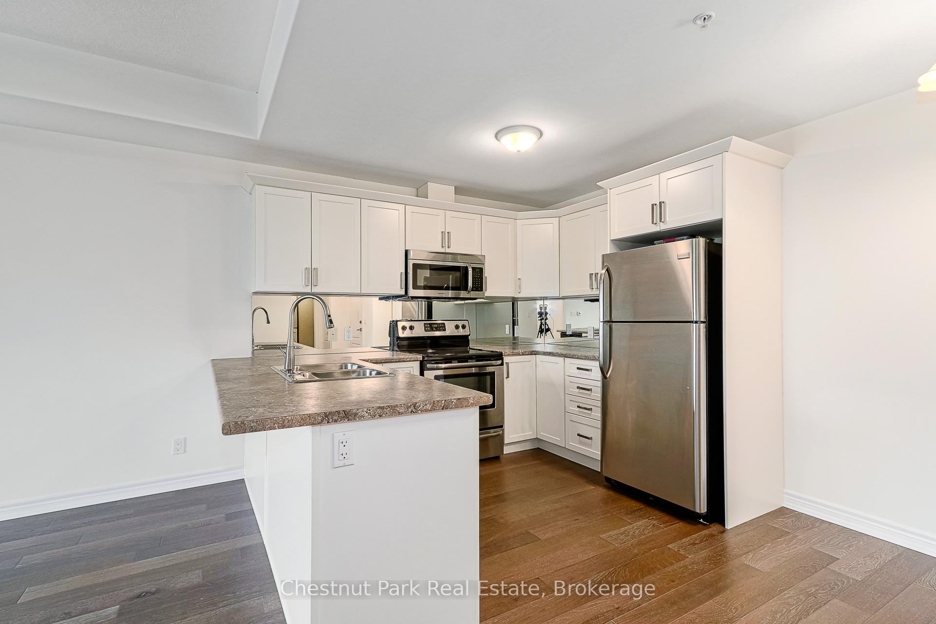 Photo 13 of Unit 306, 1 Chamberlain Crescent, Collingwood — HOMEH
