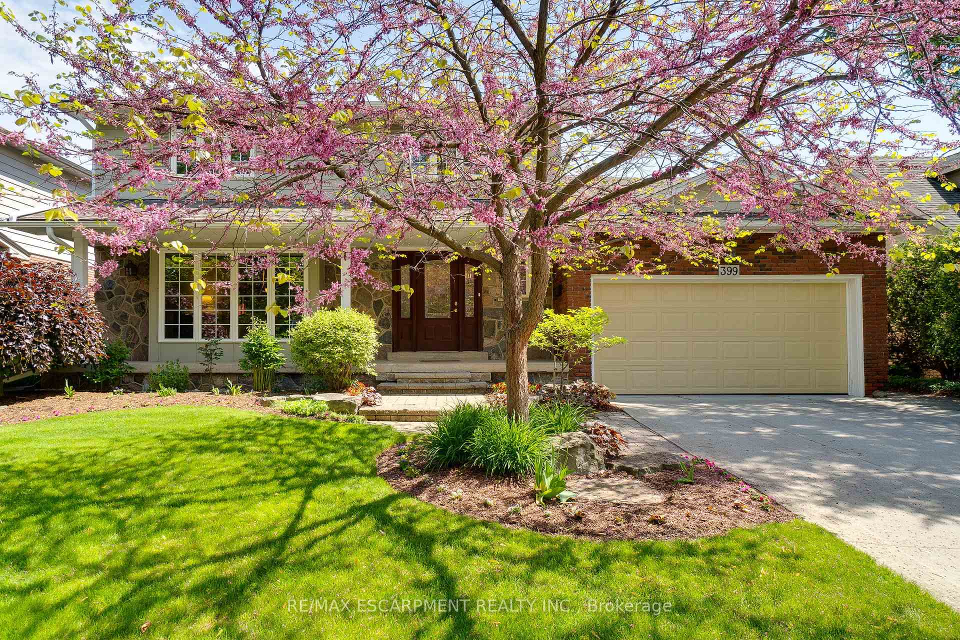 Front of 399 Goodram Drive