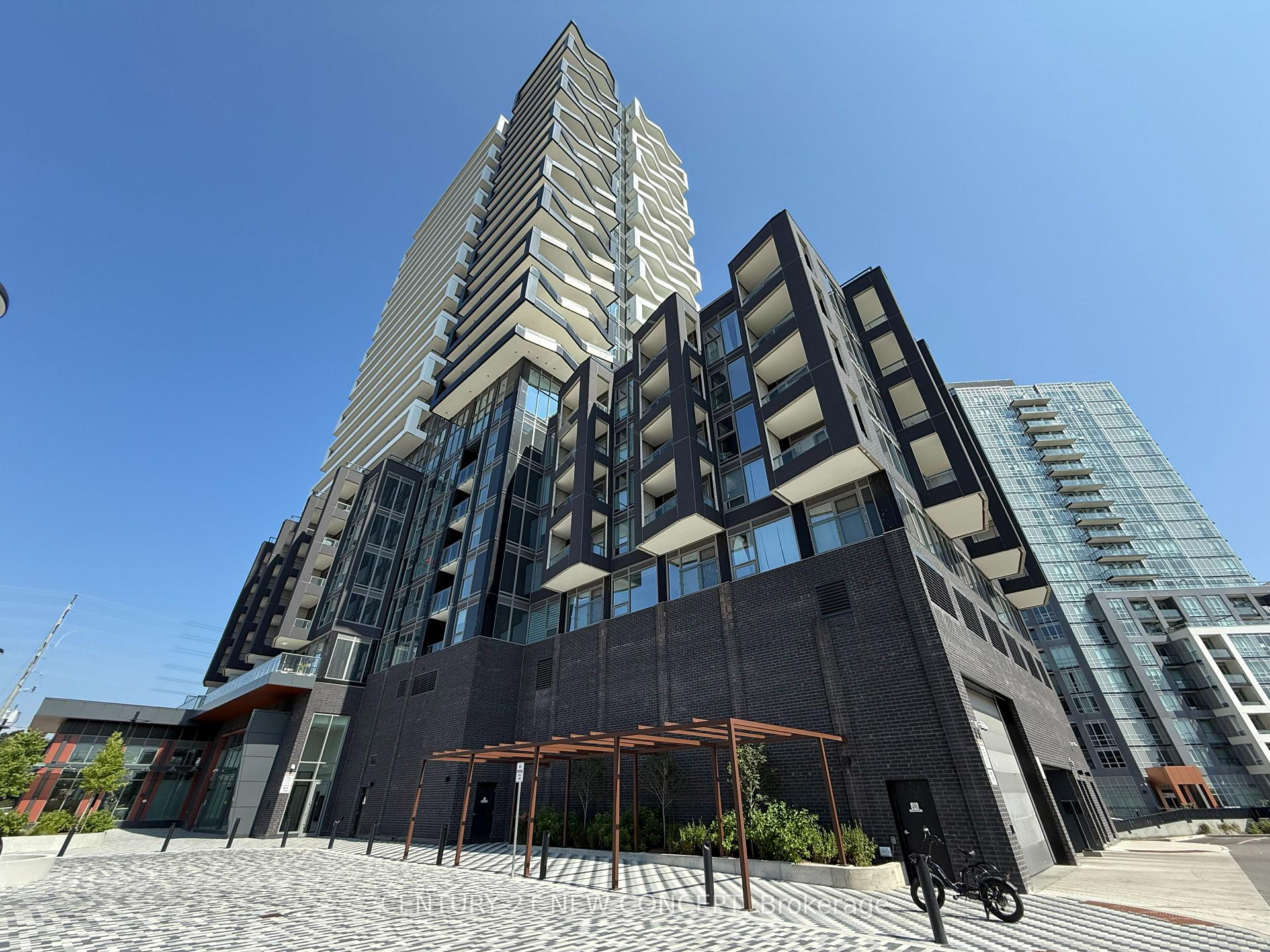 Front of Unit 712, 260 Malta Avenue