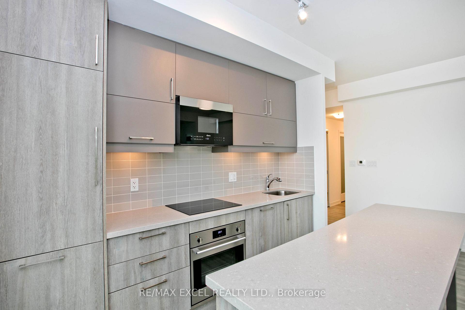 Photo 5 of Unit 504, 292 Verdale Crossing, Markham, Unionville — HOMEH