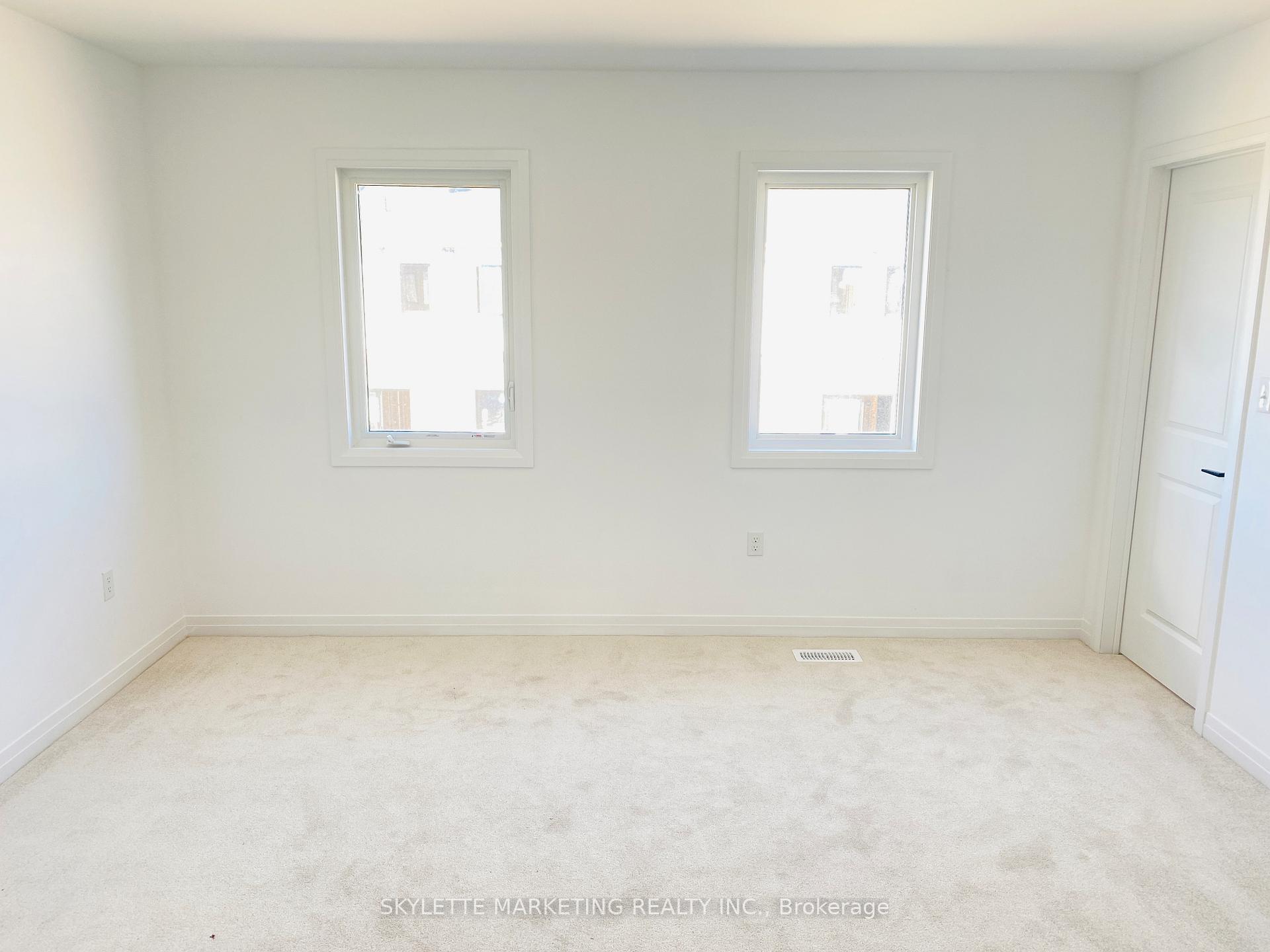 Photo 8 of 110 Fairlane Avenue, Barrie, Painswick South — HOMEH
