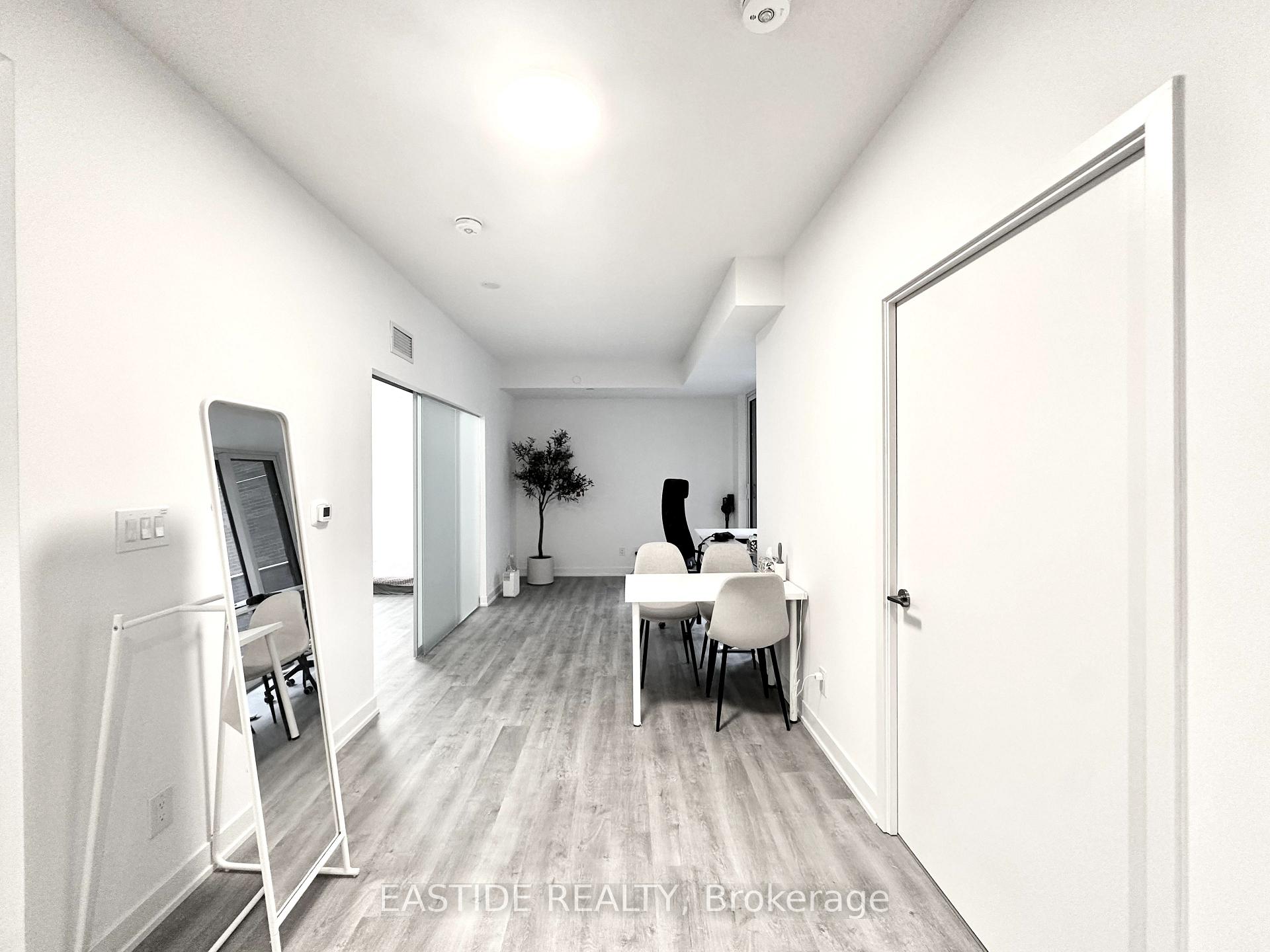 Photo 5 of Unit 838, 8119 Birchmount Rd, Markham, Unionville — HOMEH