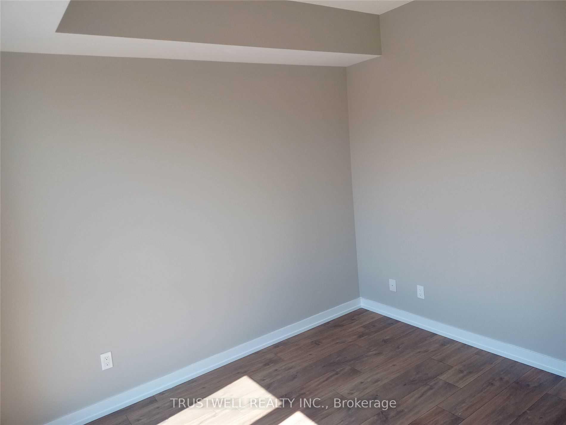 Photo 8 of Unit 317, 50 Ann Street, Caledon, Bolton West — HOMEH